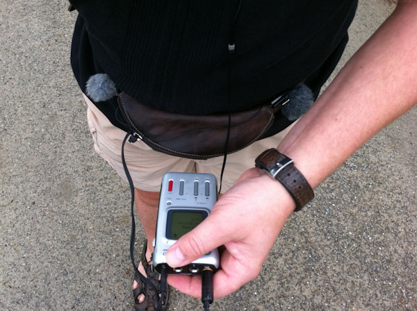Portable and discrete sound recording kit - Sound effect and sound ...